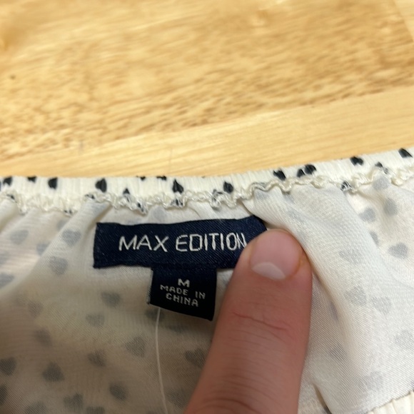 Max edition top women’s medium off white heart pattern new with tags. - Picture 3 of 7